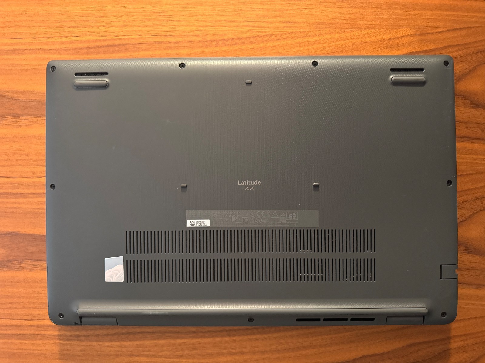 Dell Latitude 3550 Laptop 15.6″ FHD i3-1315U 8GB Ram 256GB SSD W11 Pro New Batt.