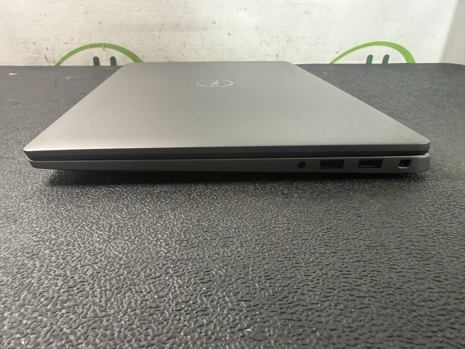 Dell Latitude 7450 14″ Ultra 7 155U 2.69GHz 16GB DDR5 512GB SSD W11 Pro