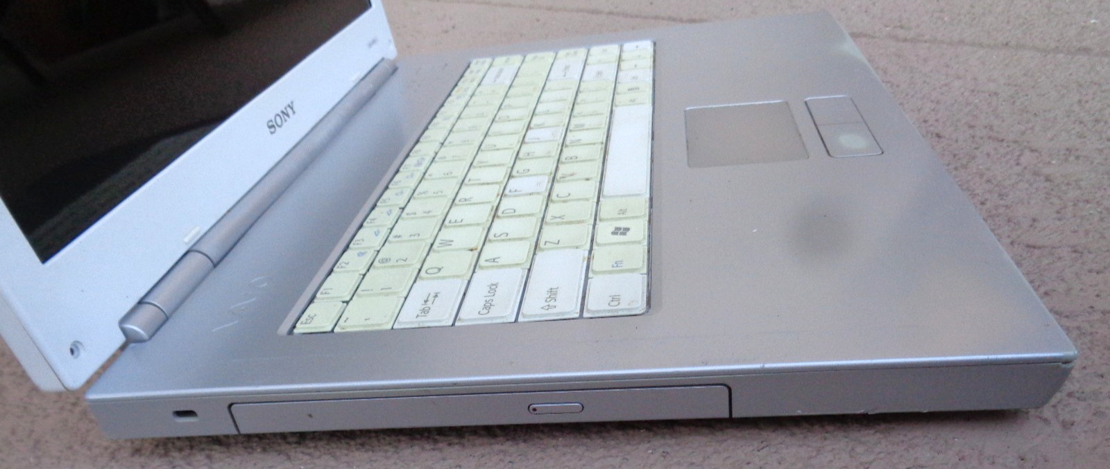 SONY VAIO PCG-7T1L VGN-N160G LAPTOP COMPUTER 80GB HDD WIN XP TESTED WORKS *READ*