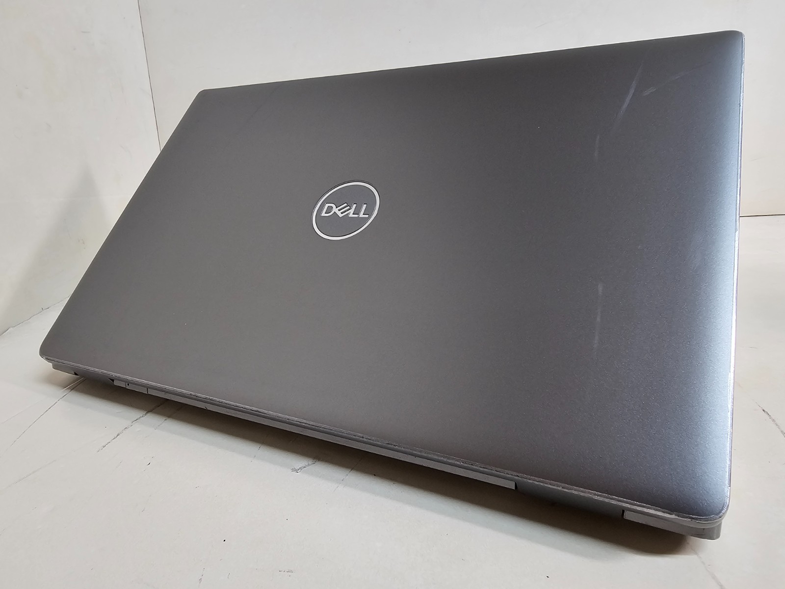 Dell Latitude 5520 Laptop – 2.6 GHz i5-1145G7 16GB 512GB 15.6″ Touchscreen SP31