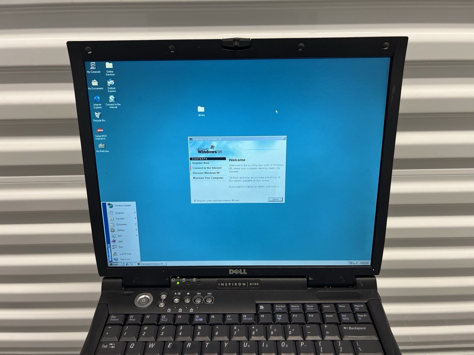 Dell Inspiron 8100 PP01X Pentium III Windows 98 Laptop DVD Floppy RS232 Nvidia