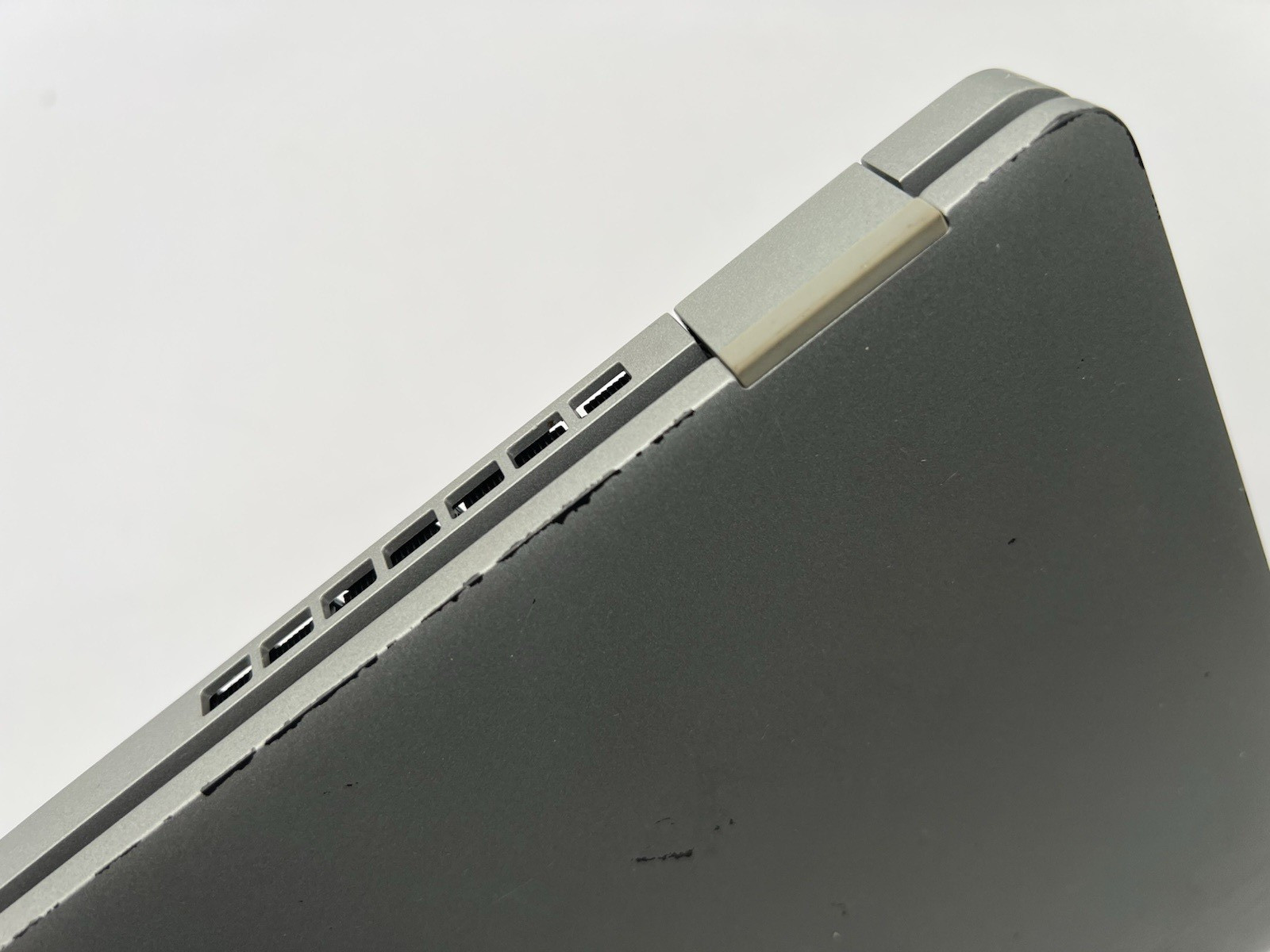 Dell Latitude 5320, i5-1135G7, @ 2.40GHz, 8GB RAM, 256GB NVMe-No OS/Charger