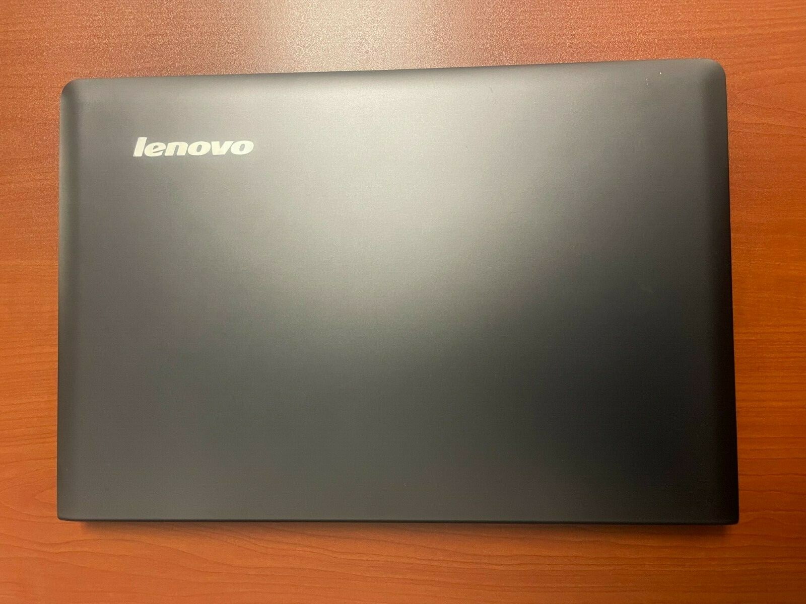 Lenovo IdeaPad U400 14″ Laptop – Core™ i3-2330M · Radeon HD 7400M 1GB · 320GB