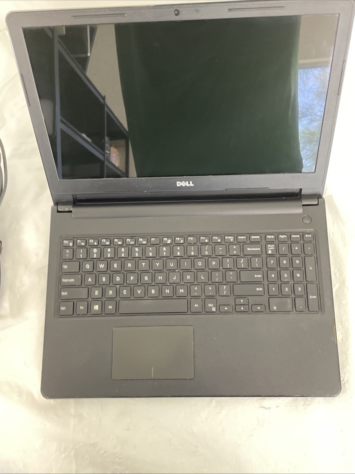 Dell Inspiron 15 3567 | Intel i5-7200U 2.50GHz | 12GB RAM | No HDD | Bad Screen