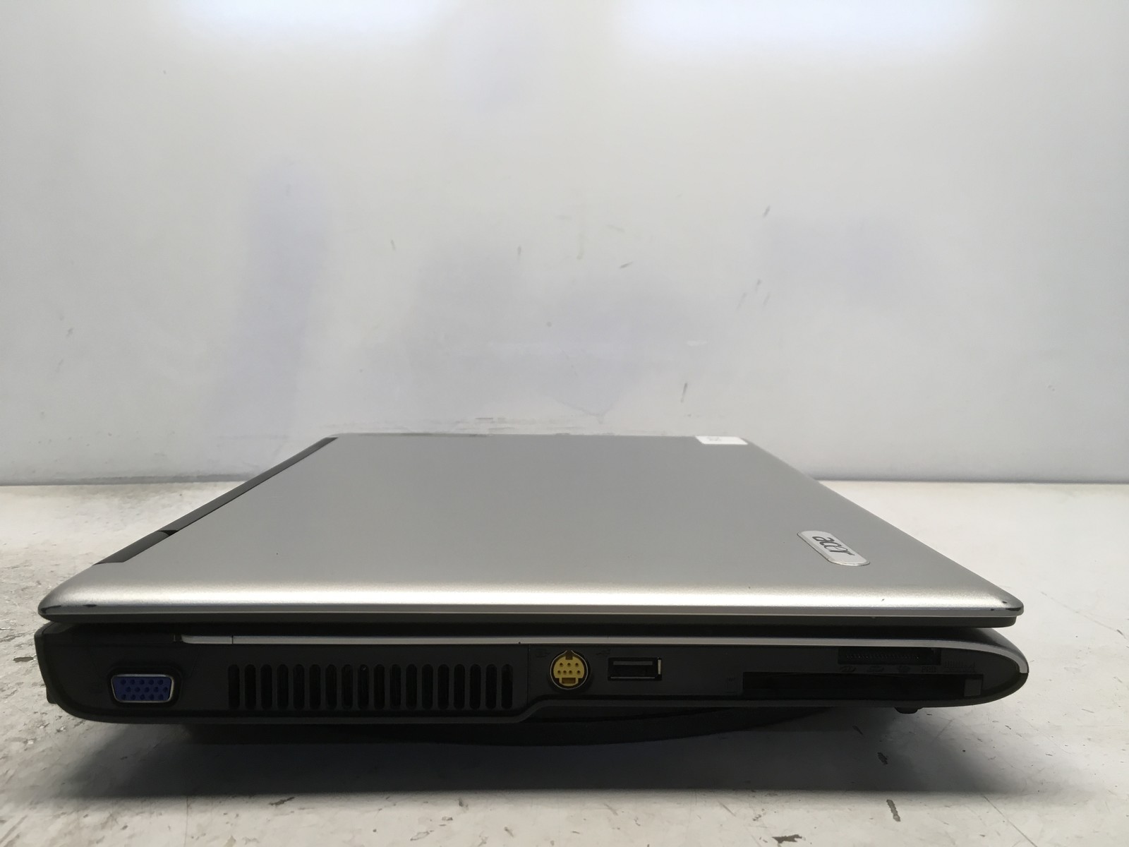 Acer Aspire 3680-2682 Intel Celeron M 440 1.86GHz 502 MB NO HDD No Batt