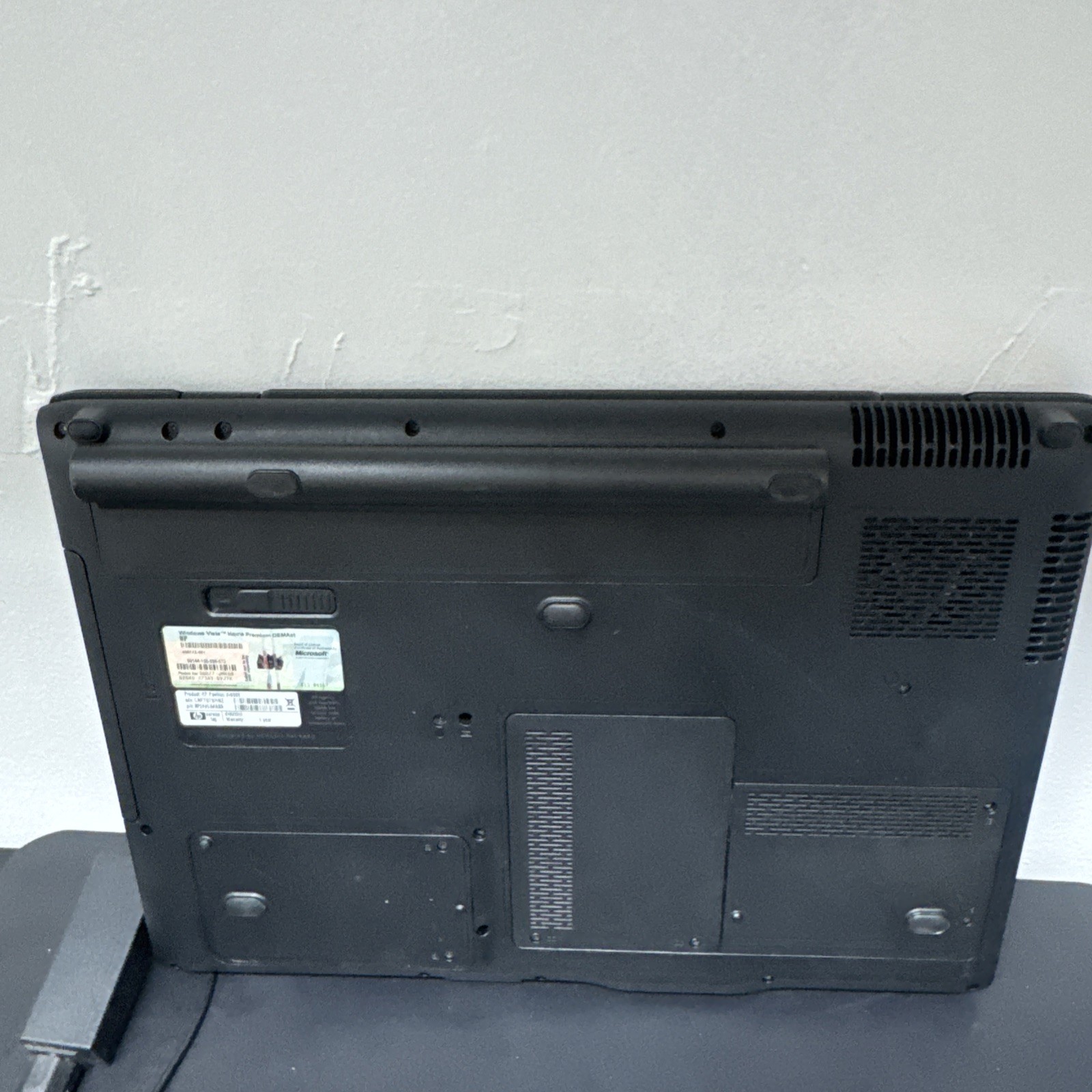 HP Pavilion Entertainment Laptop PC Linux Bodhi DVD For Parts
