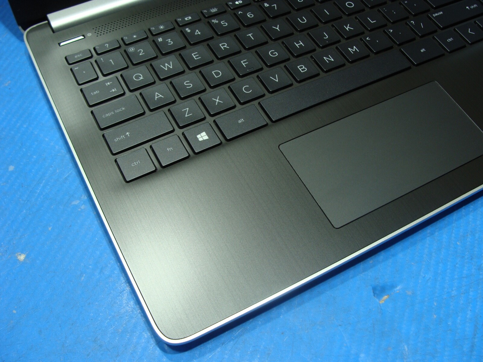 Powerful battery 96% HP 14” FHD 1920 x 1080 Intel i5-1035G4 4GB RAM 128GB SSD