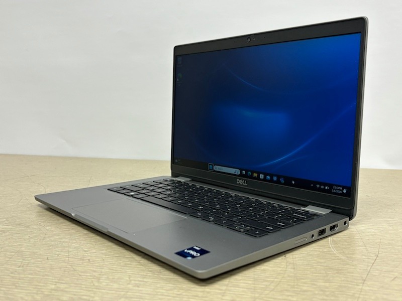 Dell Latitude 5330 FHD Intel i7-1265U 16GB RAM 256GB SSD Windows 11 Pro Laptop
