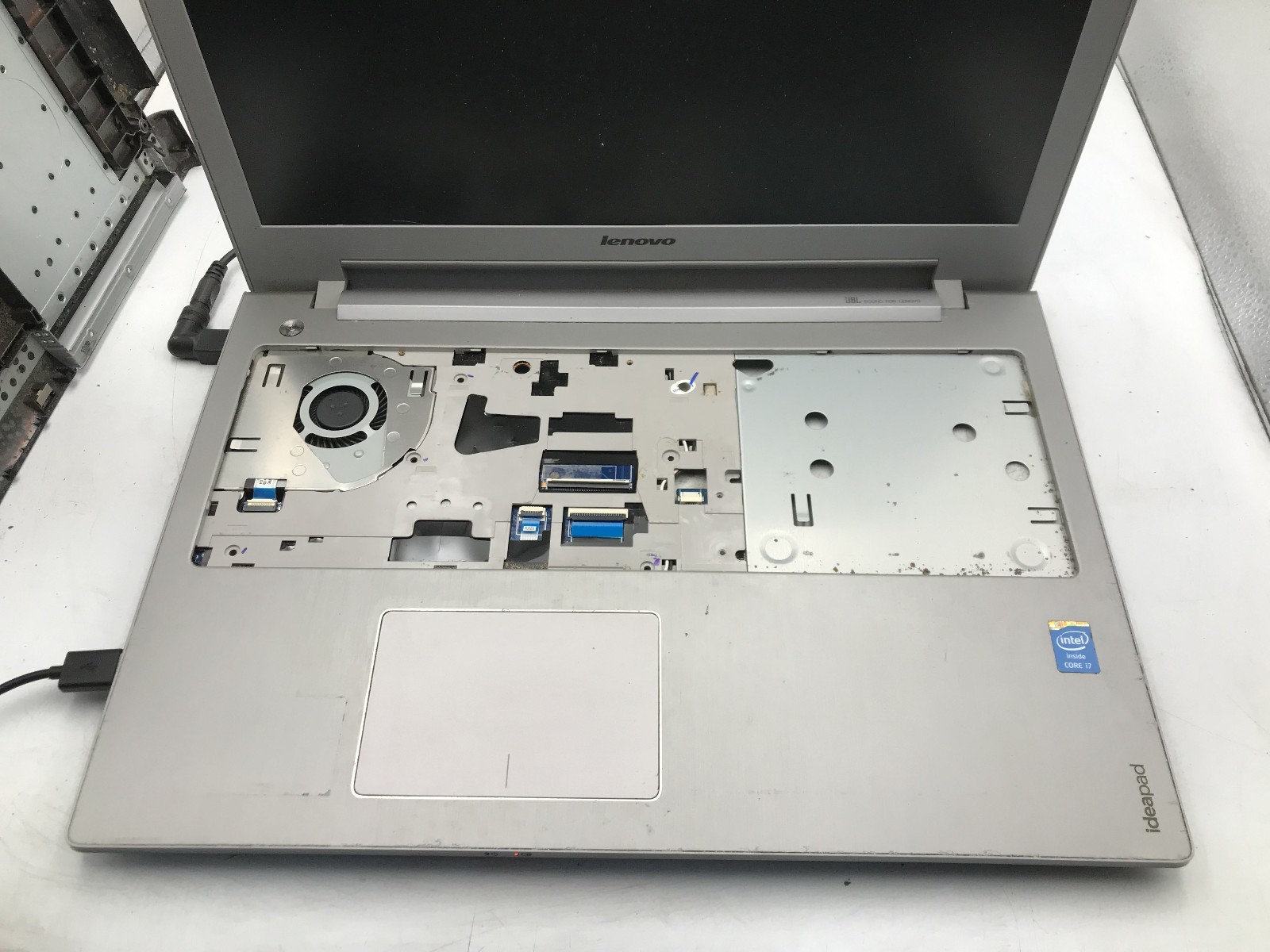 LENOVO IDEAPAD Z510 – BOOTS TO BIOS – INTEL I7 4700MQ – NO RAM – RREEAD DESC -BB