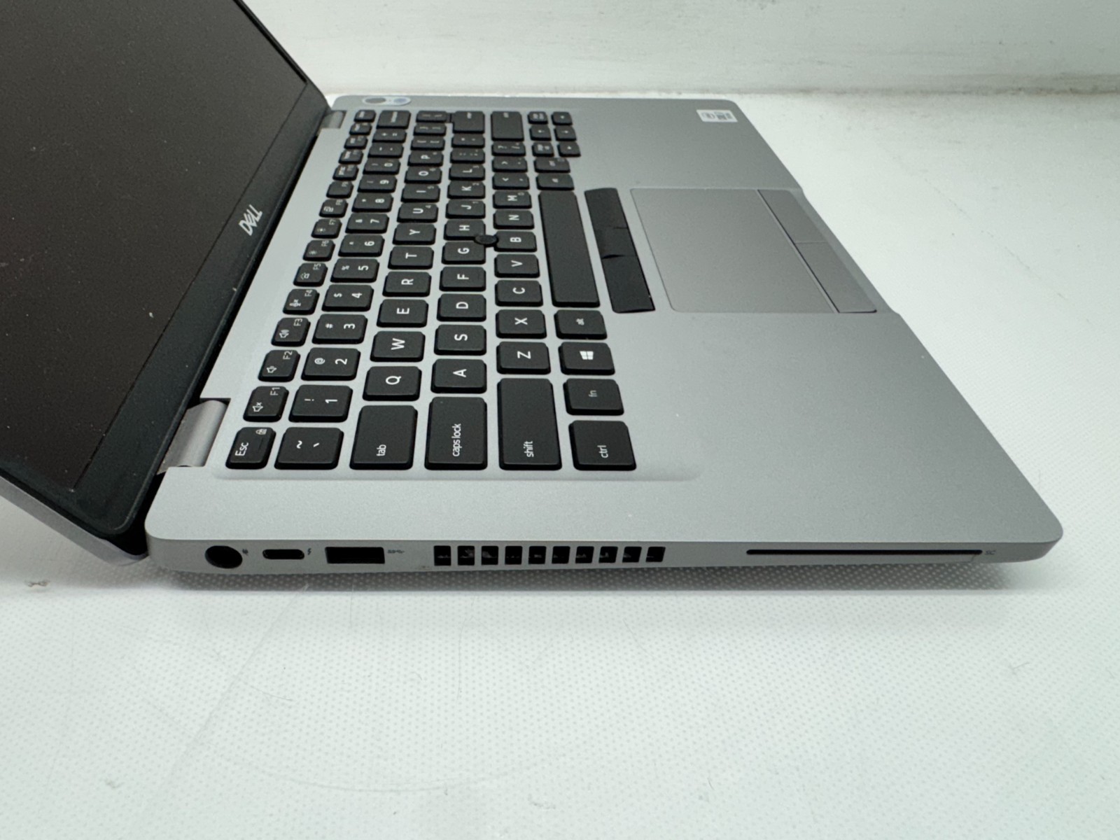 Dell Latitude 5410 14″ Touch LT i7-10810U@1.80GHz 16GB 256 SSD Win 11 w/AC *READ