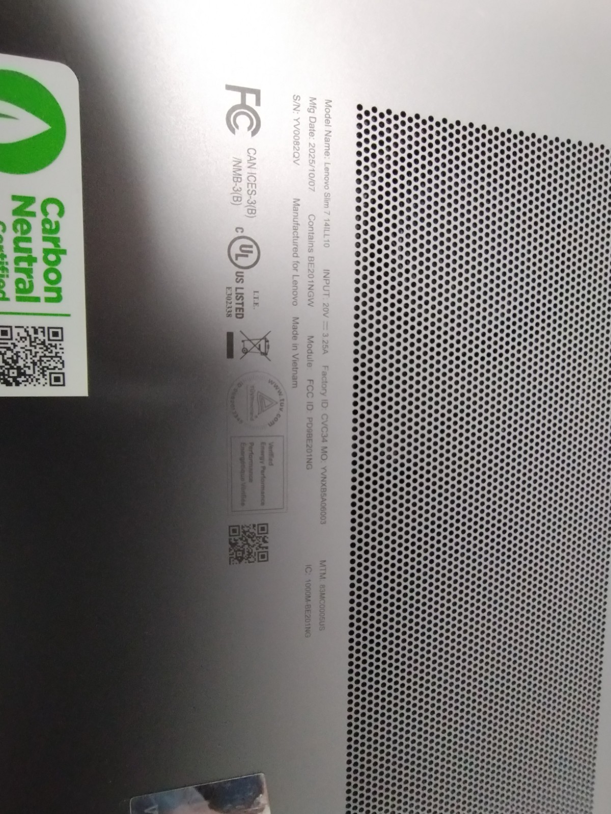 Lenovo Slim 7 14ILL10, Intel Core Ultra 7, 2.20 GHz, 32 GB RAM, 1 TB NVMe SSD
