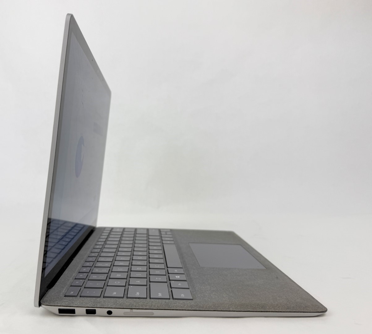 Microsoft Surface Laptop 2 1769 13.5″ Touch i5-8250U 8GB 128GB W11H Grey – Read