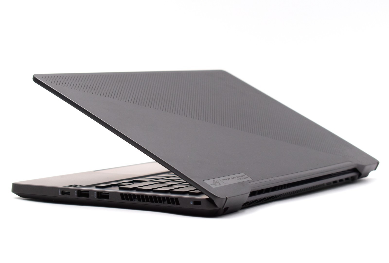 ASUS ROG Zephyrus G14 14″ – R7 – 24GB RAM – 1TB SSD – GTX 1650 – (UPGRADED)