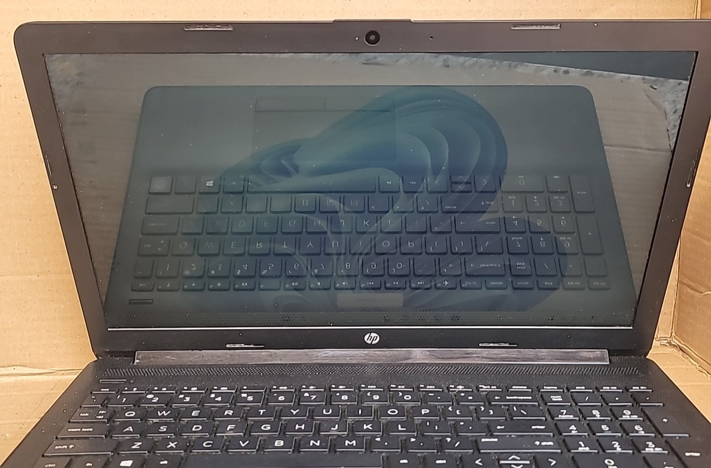 HP 15-db0xxx 14″ AMD A6-9225 Radeon R4 2.6GHz, 4GB RAM, 160GB HDD, Windows11 Pro