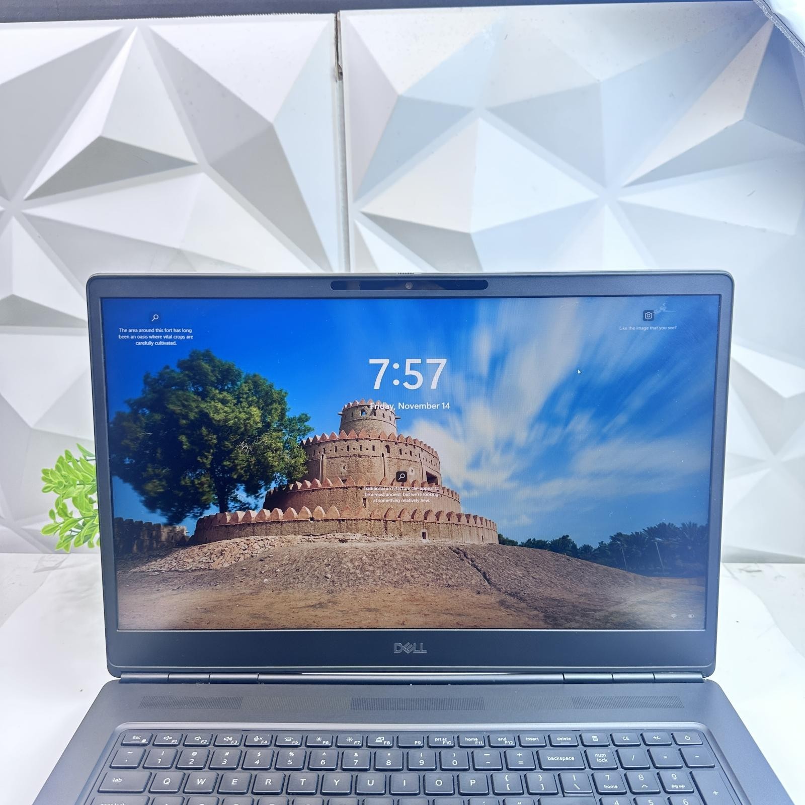 Dell Precision 7760 17.3″ FHD, Xeon W-11855M ,64GB,1TB, RTX A3000 *Pls READ*