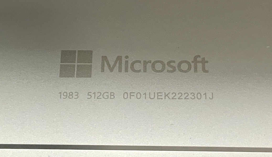 Microsoft Surface Pro 8 (1983) | Intel i7-1185G7 16GB DDR4 512GB SSD w/ Keyboard