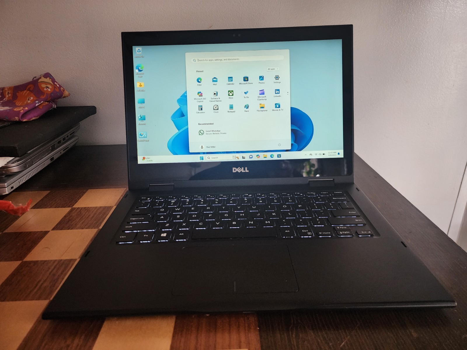 Dell Latitude 3390 13.3” (500GB SSD Intel Core i5-8350U 1.7GHz 16 GB) 2-In-1…