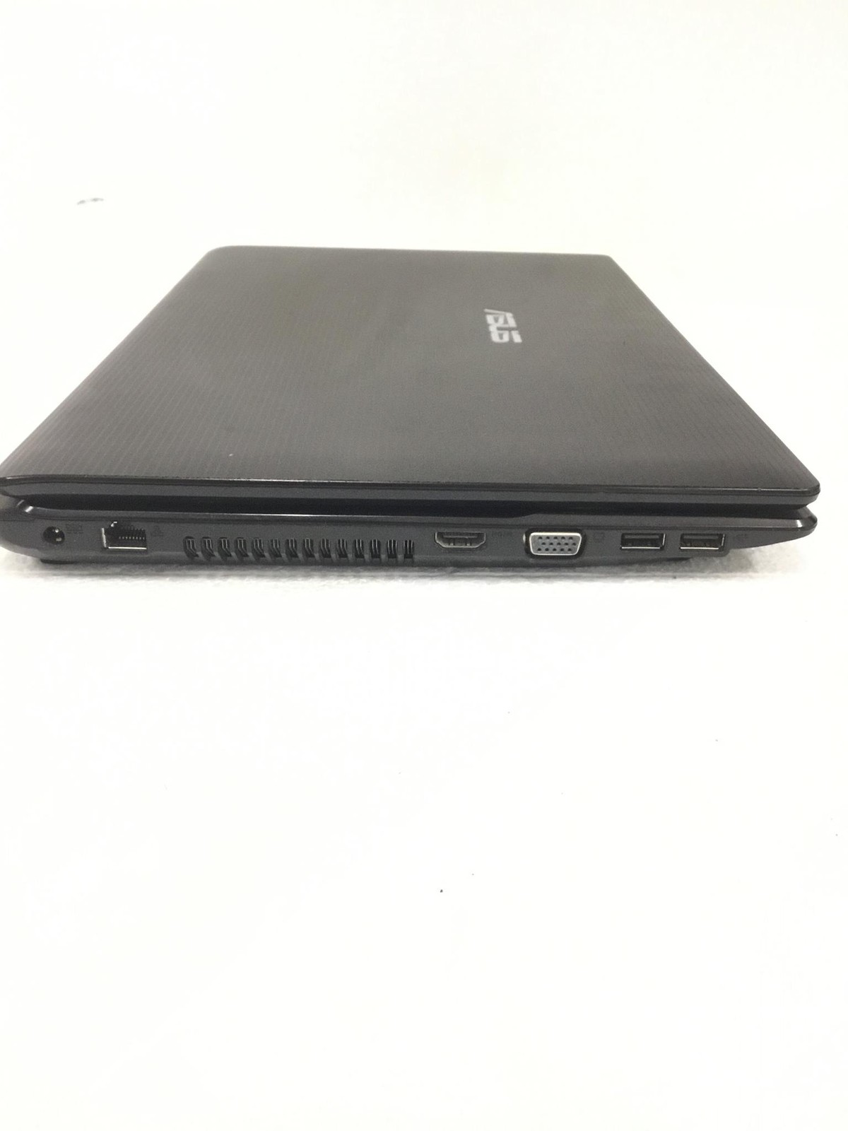ASUS X53U Notebook Pc AMD C-60 APU With Radeon 1.00 GHz 15.6″ w/ 2Gb Ram, WORKS