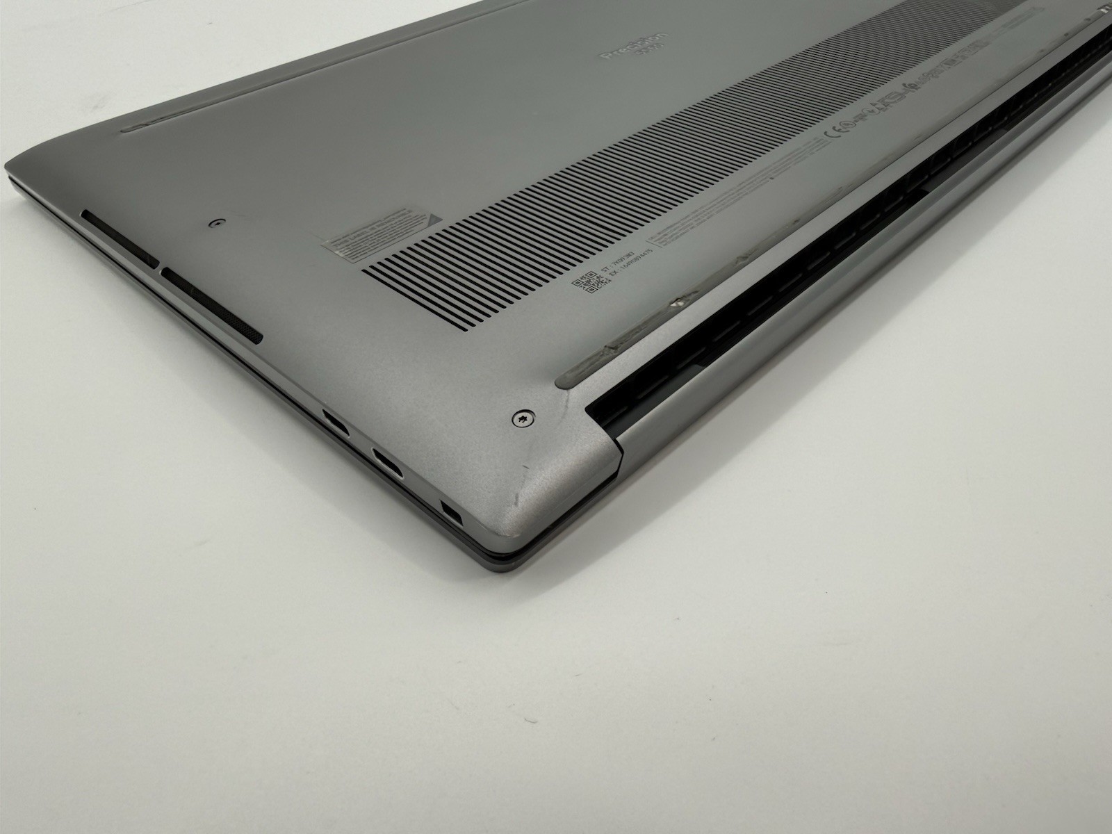 Dell Precision 5560 15.6″ Laptop Intel i7-11800H 16GB RAM 512GB SSD NVIDIA T1200
