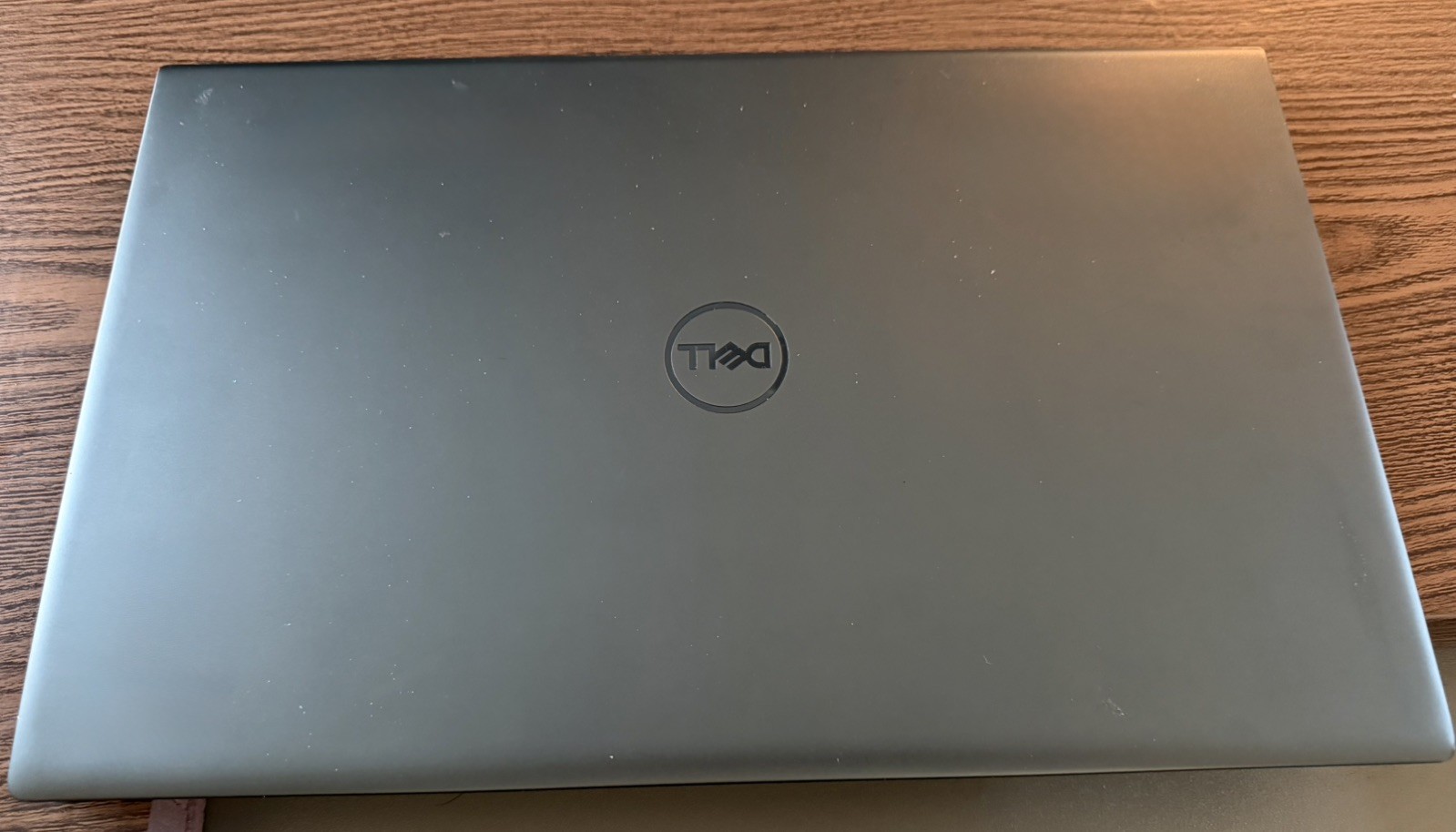 Dell Inspiron 5515 15.6″ Touch Laptop AMD Ryzen 5 5500U 8GB RAM 256GB NVMe SSD