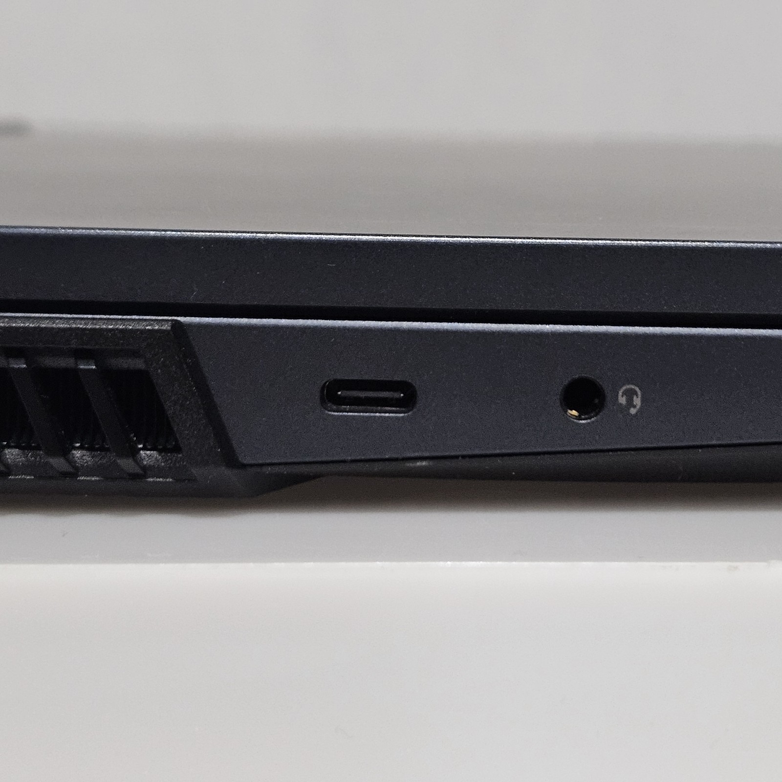 Lenovo Legion 5 15ACH6 Ryzen 7 5800H 16GB 1TB RTX 3050 + Charger (RTX Error 43)