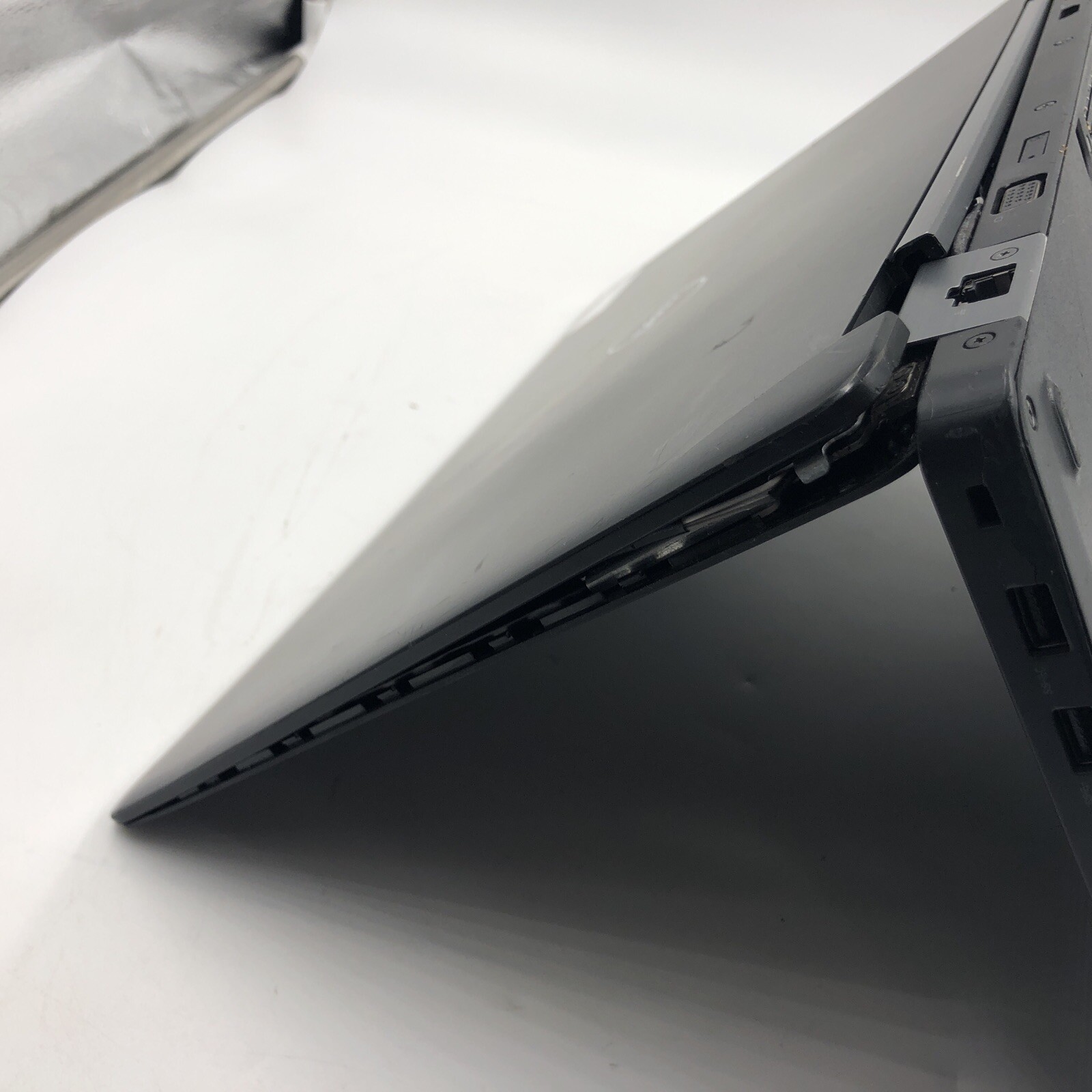 Dell Latitude E5570 i5 UNKNOWN CPU CODE/RAM/HDD/OS BAD DISPLAY/BOARD/HINGE PARTS