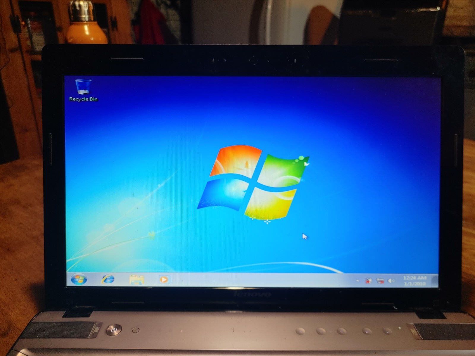 Lenovo Ideapad Y570 Laptop i7-2670QM, 8GB, 500GB, Win7
