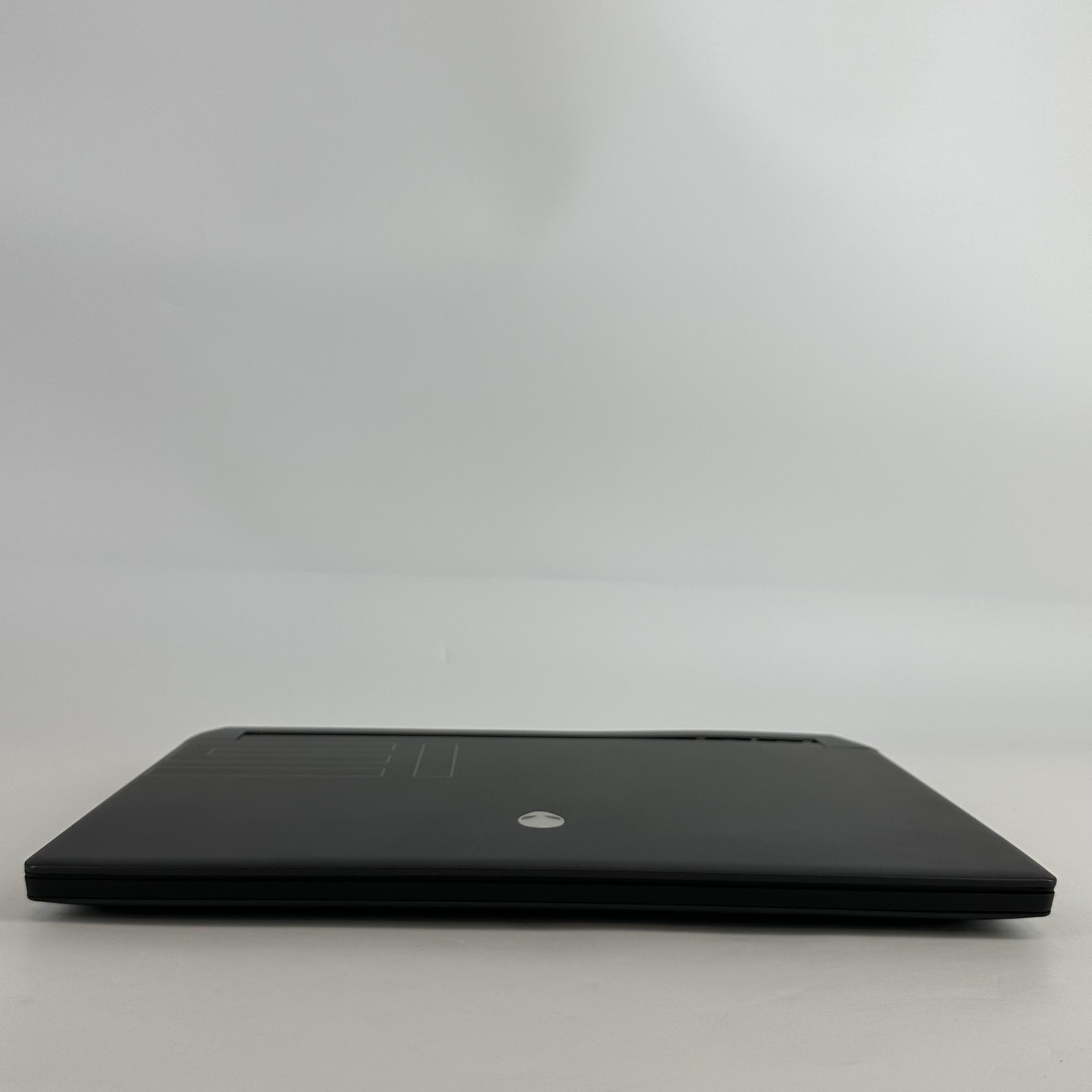 Dell Alienware m15 R7 240Hz 2K 2.3 GHz i7-12700H 16GB 512GB RTX 3070 Ti Bad Mic