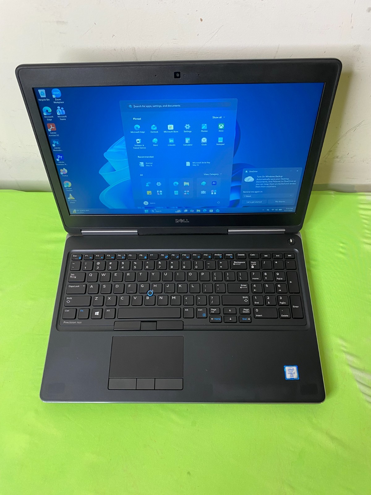 Dell Precision 7520 Intel i7-6820HQ 2.70GHz 256GB SSD, 20GB RAM Win 11/M2200