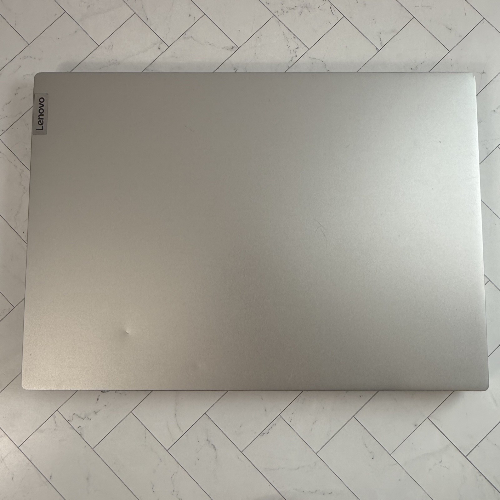 Lenovo Slim 7i 14IAP7 1 TB 16 GB Intel Core i7 2.1GHz Intel Xe Graphics #H456