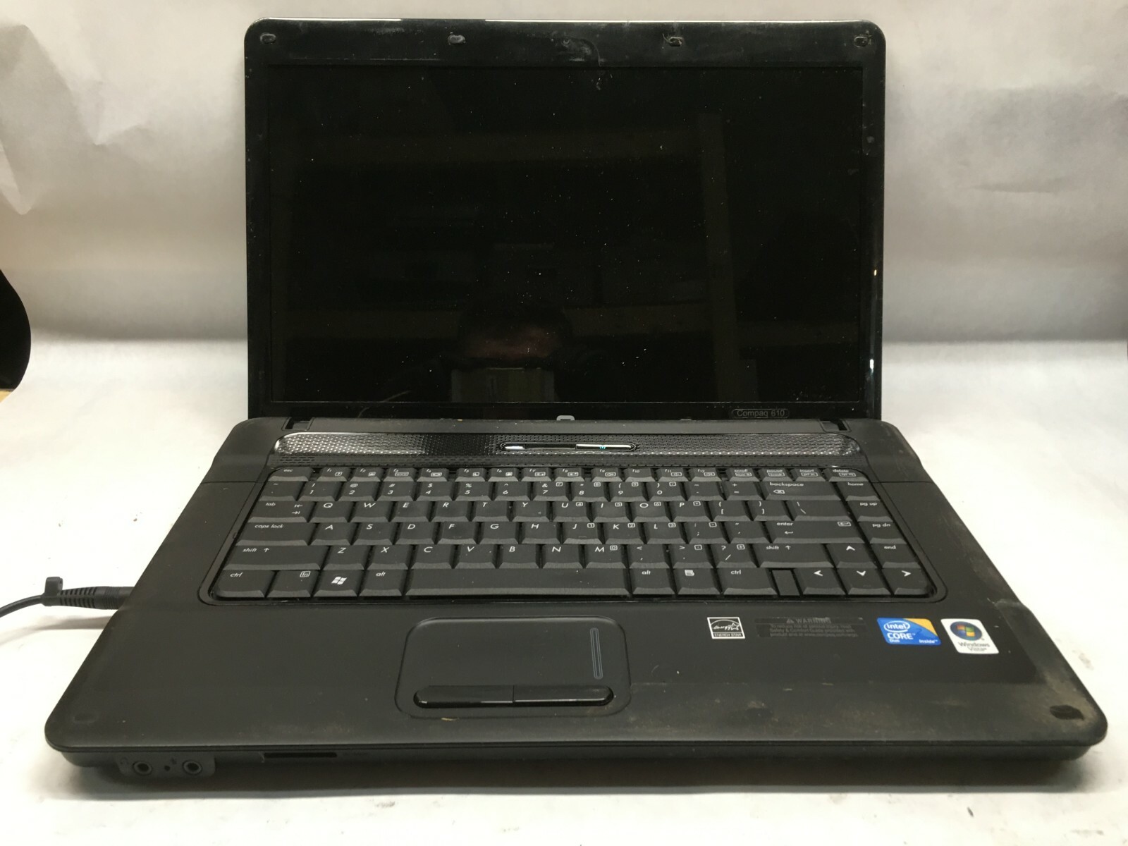 HP Compaq 610 15″ Laptop Intel Core 2 Duo 4GB RAM – HAS POWER, NO BOOT -JJ