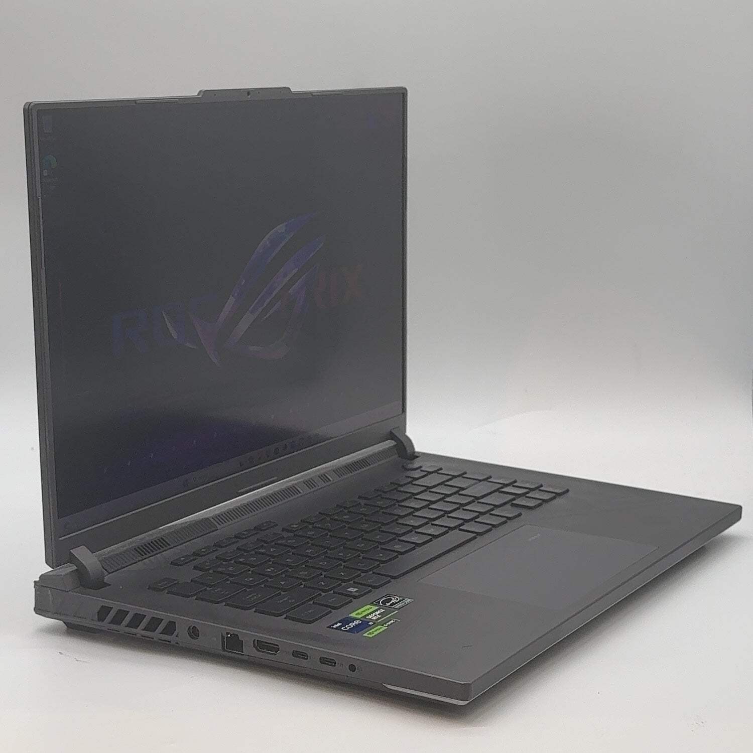 Asus ROG Strix G16 G614J 16″ i9-13980HX 2.2GHz 32GB RAM 1TB SSD GeForce RTX 4070