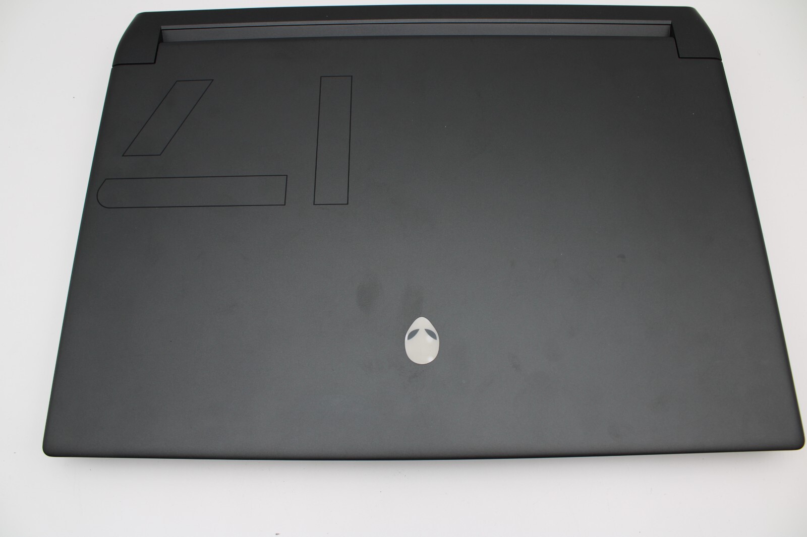 Alienware M17 R5 Gaming Laptop, 1TB SSD, Ryzen 9 6900HX, 32gb RAM, RTX 2080 GPU