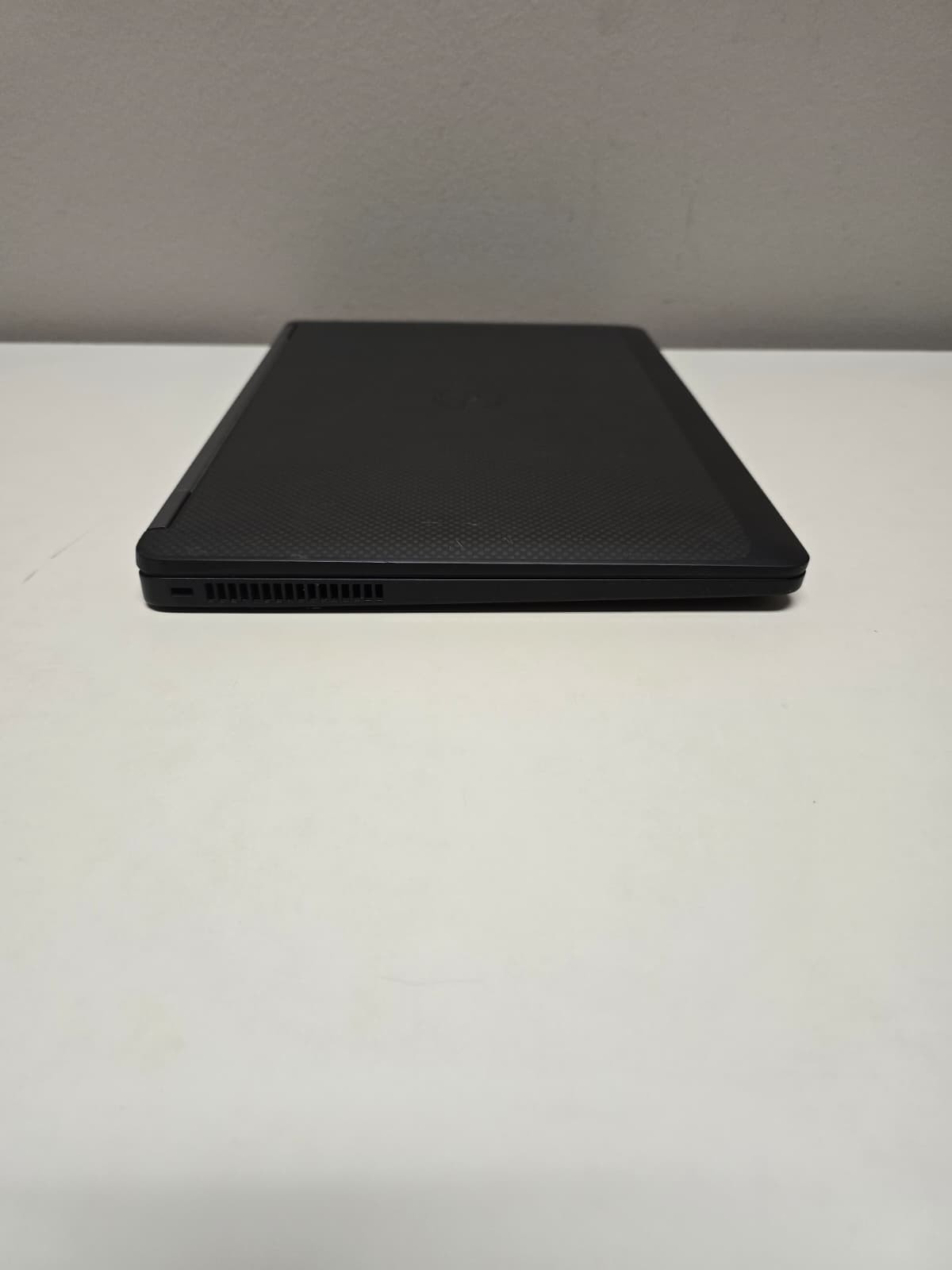 Dell Latitude E7470 TouchScreen QHD | i5 6th 16GB RAM 256GB SSD | Backlit Win 11
