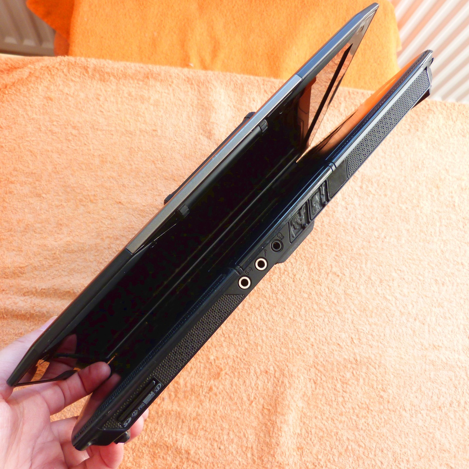 Acer Ferrari 1000 RARE HTF l NetBook 12 inch l NO Hard Drive No Windows