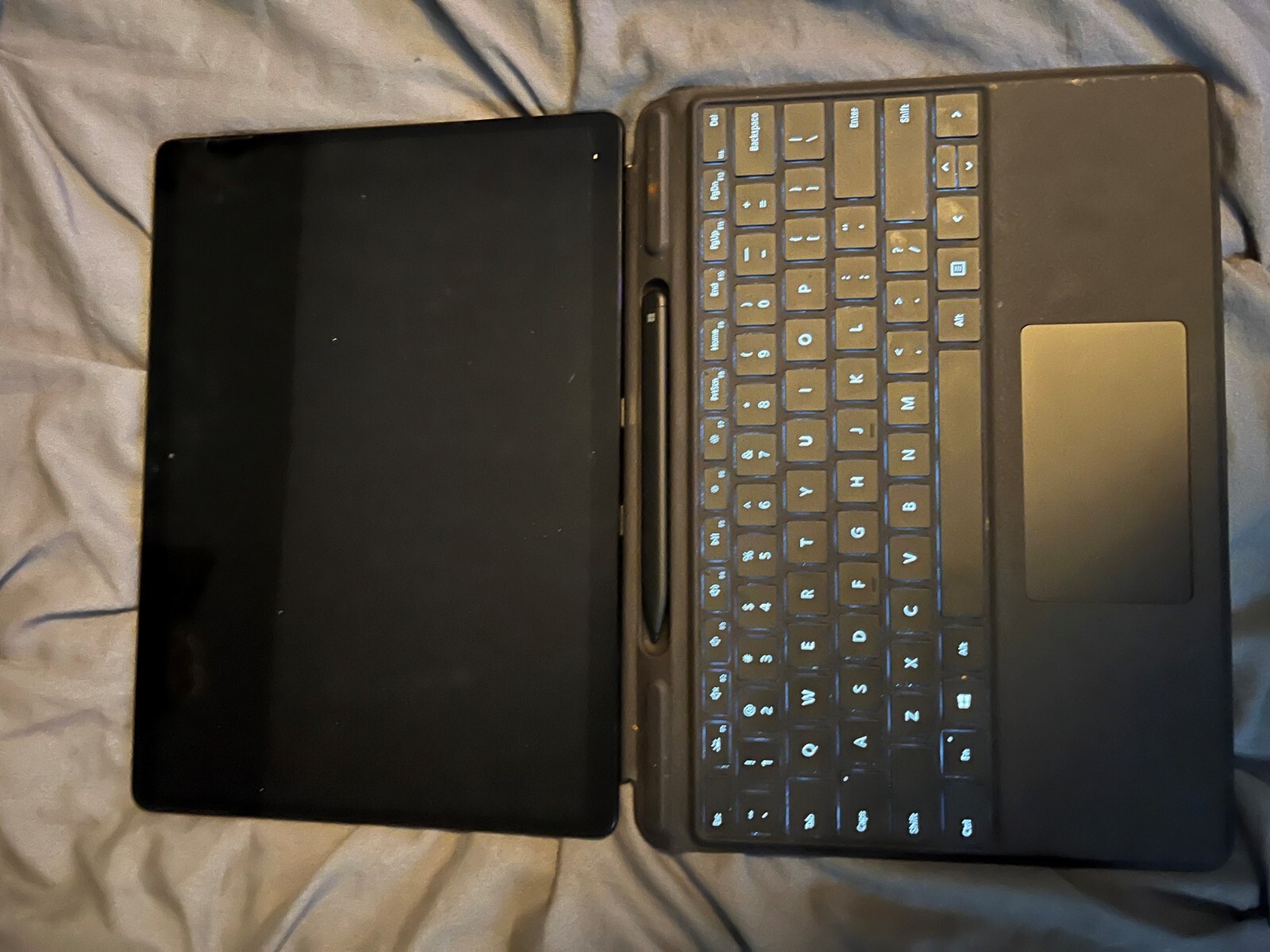 Microsoft Surface Pro X 13″ (256GB SSD, Mirosoft SQ2, 1.80 GHz, 16GB) Notebook –