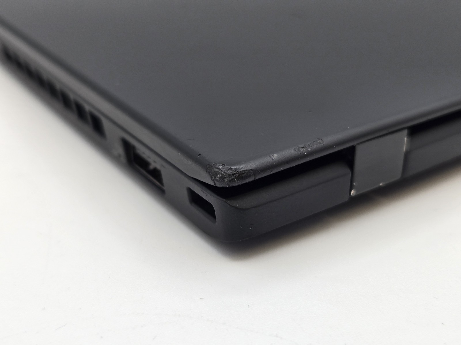 Lenovo ThinkPad X1 Carbon 6th Gen 14″ FHD Touch I7-8650U 256GB 16GB W11P *READ*
