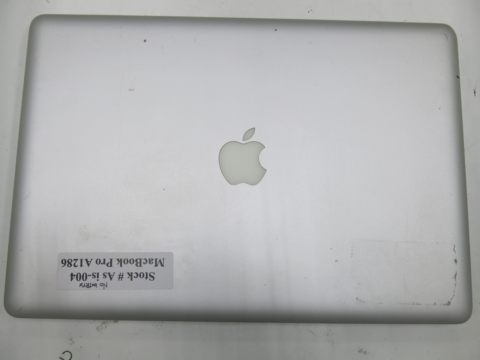 Apple MacBook Pro A1286 15.4″ 2011 | i5-520M 2.4GHz | 4GB Ram | Powers On