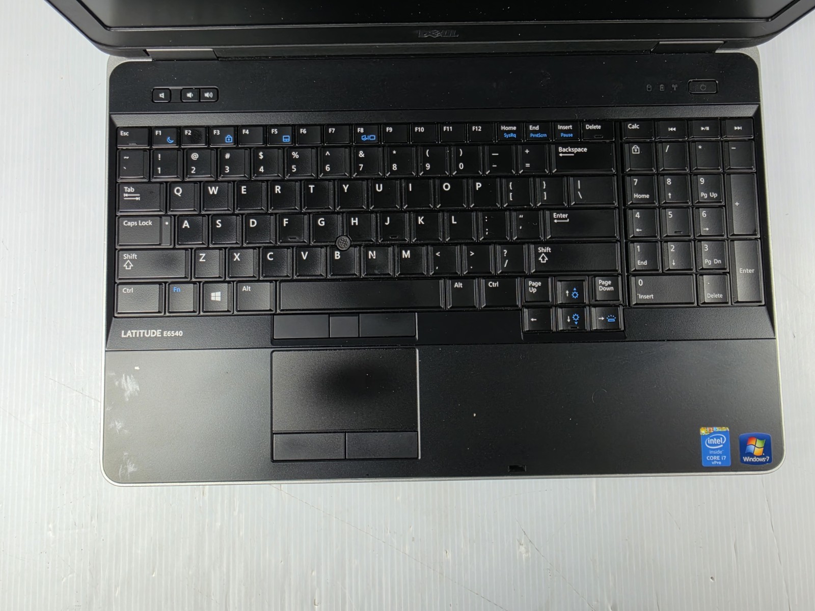 DELL LATITUDE E6540 15.6″ FHD i7- 8GB RAM NO HDD READ