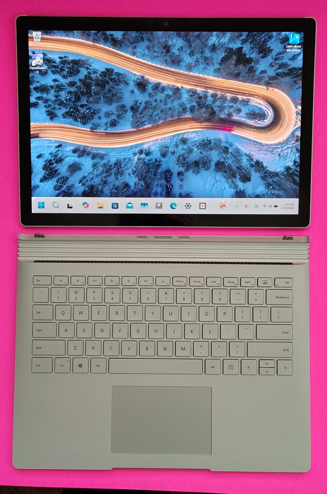 Microsoft 13.5″ Surface Book 2 i7-8650U 16GB 512GB SSD NVIDIA GeForce Win 11 Pro