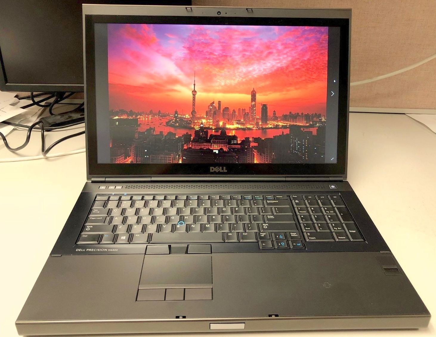 Workstation DELL M6800 17.3″ TOUCH i7-Quad FAST 3TB SSD 32GB Quadro K4100M 4GB