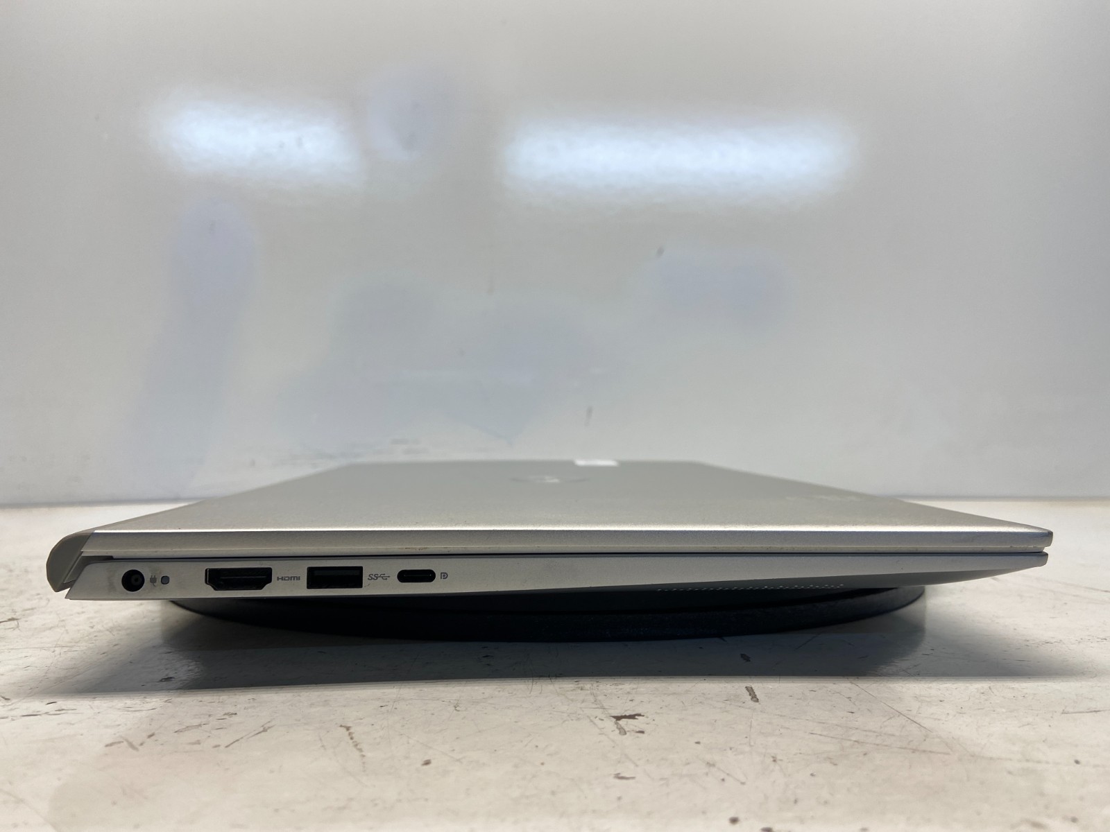 Dell Inspiron 5502 Intel i7-1165G7 2.8GHz 8 GB NO HDD