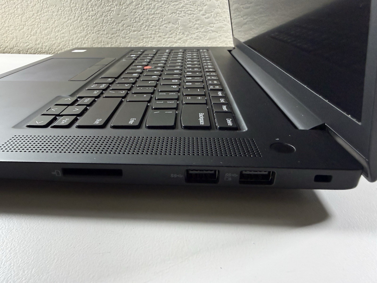 LENOVO THINKPAD P1 Gen 4 4K I7-11850H 512GB 16GB NVIDIA T1200 WIN11 NO BATTERY