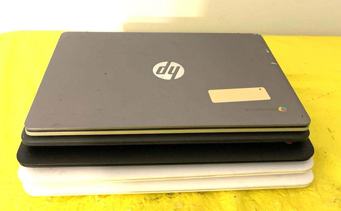 Lot Of 5 HP Chrome book Laptops