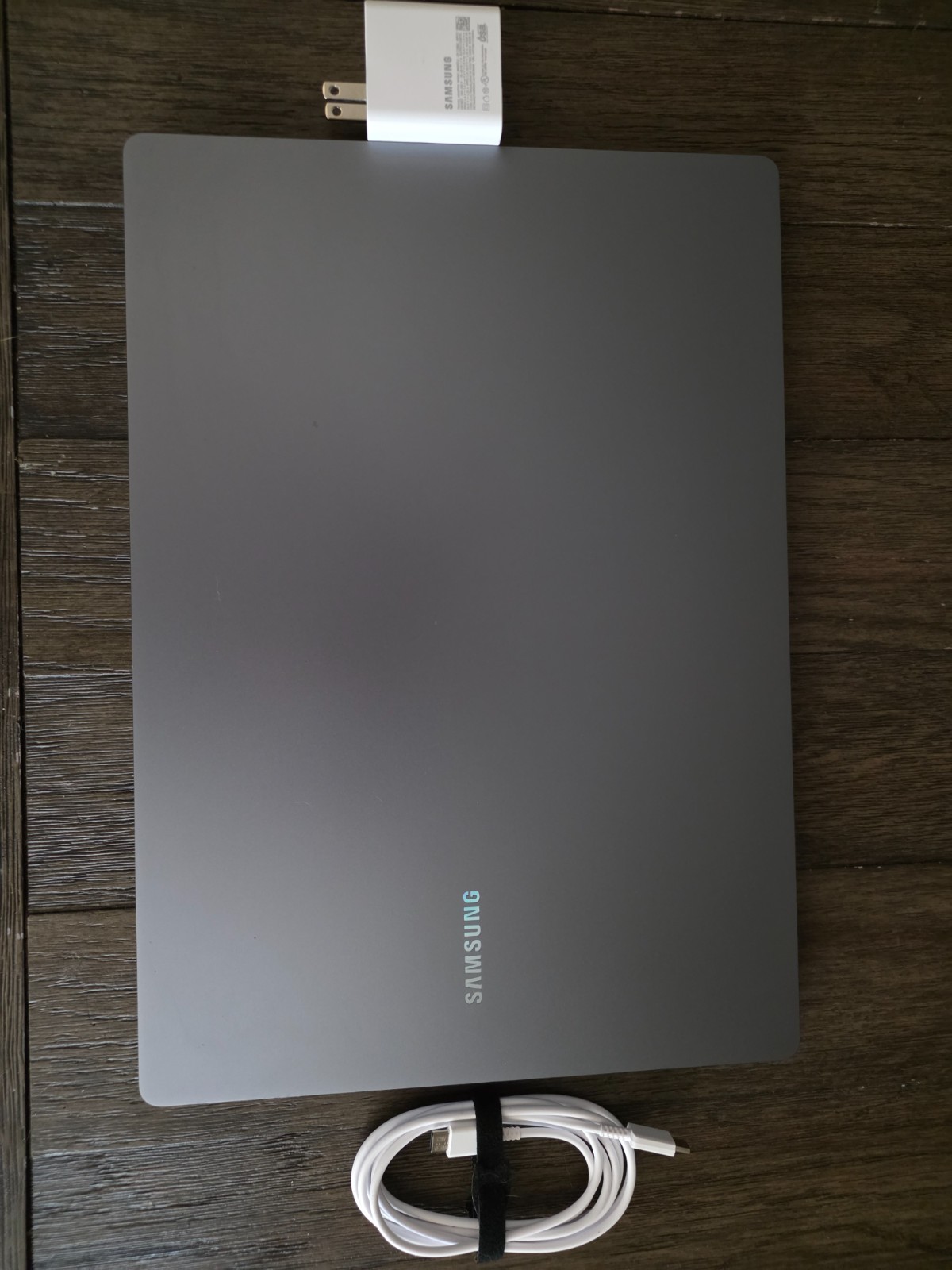 Samsung Galaxy Book 4 Ultra 9 RTX 4070 32GB RAM 1 TB SSD