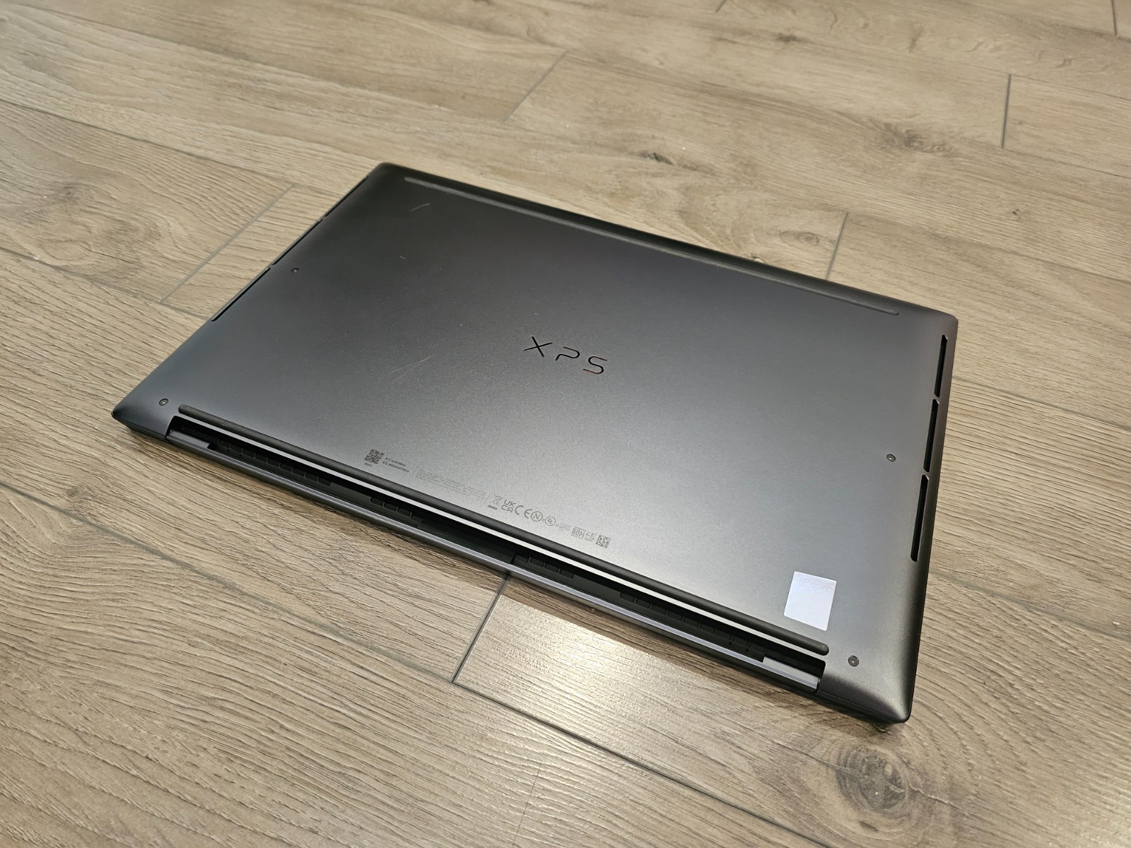 Dell XPS 16 9640 4K+ OLED Touch 16.3″ Intel Ultra 7 155H 16GB 1TB SSD RTX 4050