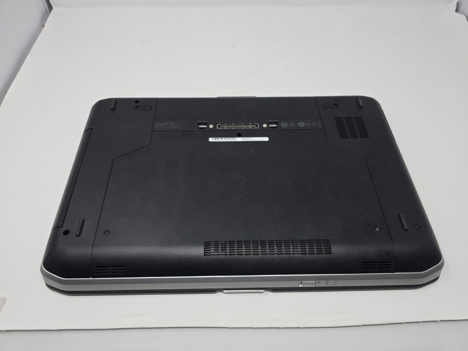 Dell Latitude E5520 Laptop Intel Core i5-2520M @2.50GHz 4GB RAM NO HDD OS #62