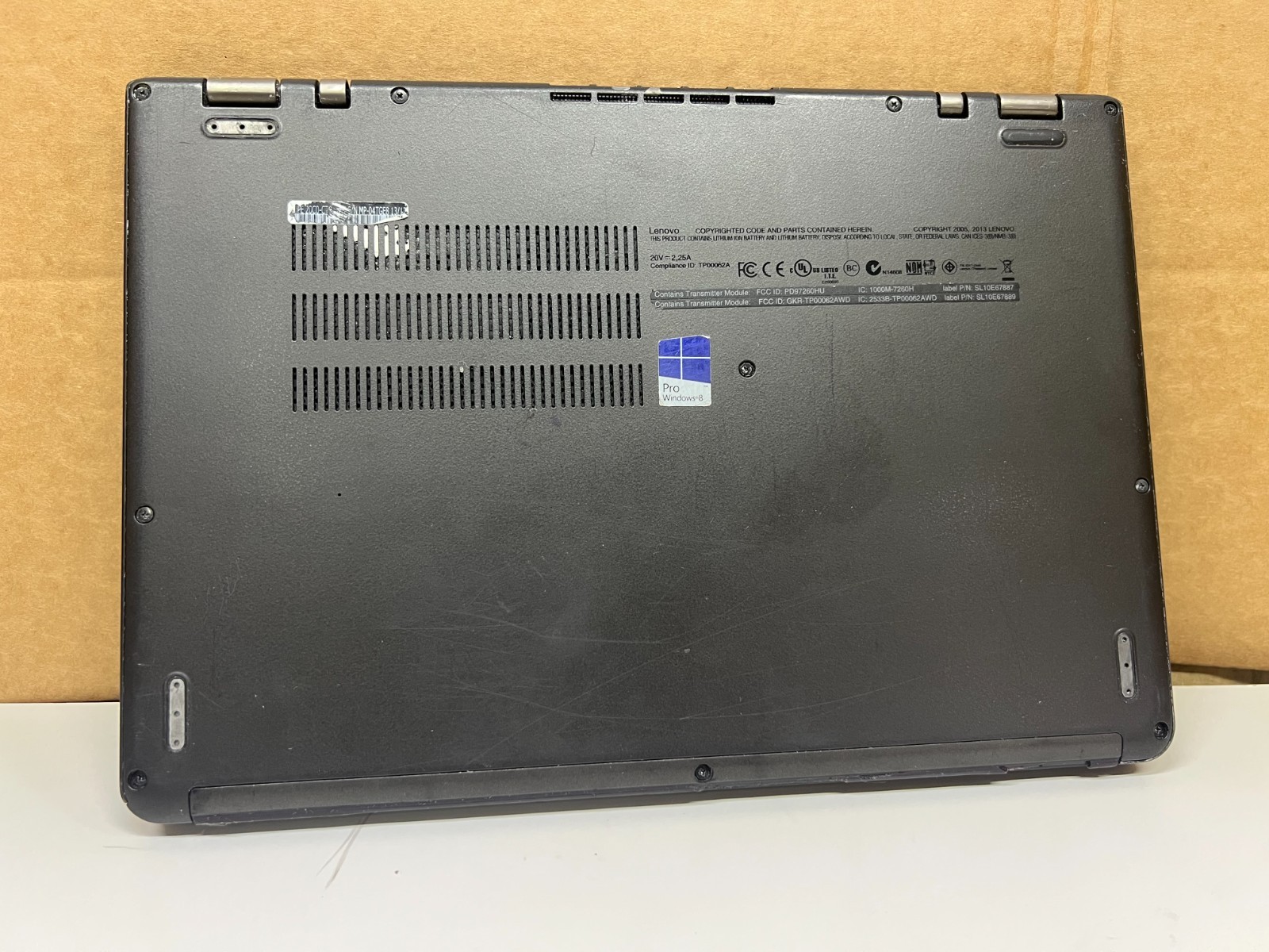 Lenovo ThinkPad Yoga 12 12.5″ Touch Convertible – i5-4200U, 4GB RAM, 240GB SSD