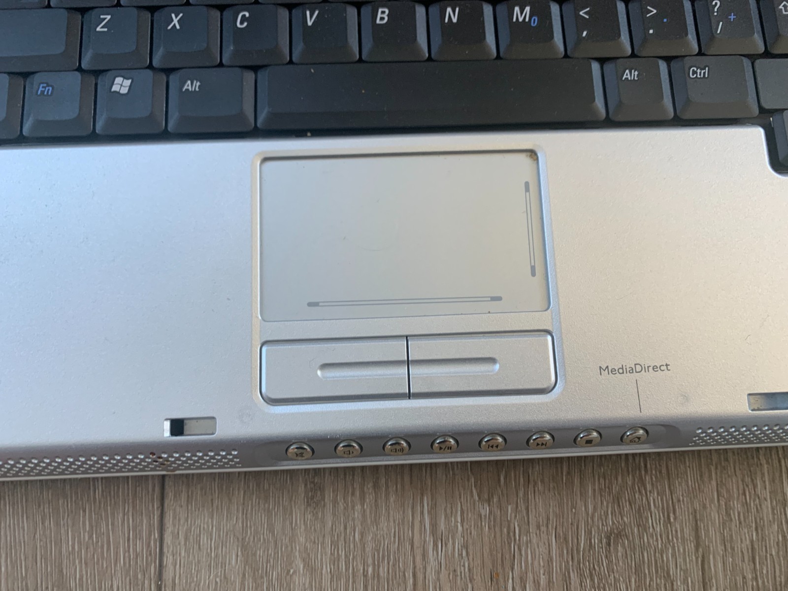 Dell Inspiron 640m 14″ Intel Core Duo T2050 1.6GHz 1GB RAM 120GB HDD Win 7 Pro