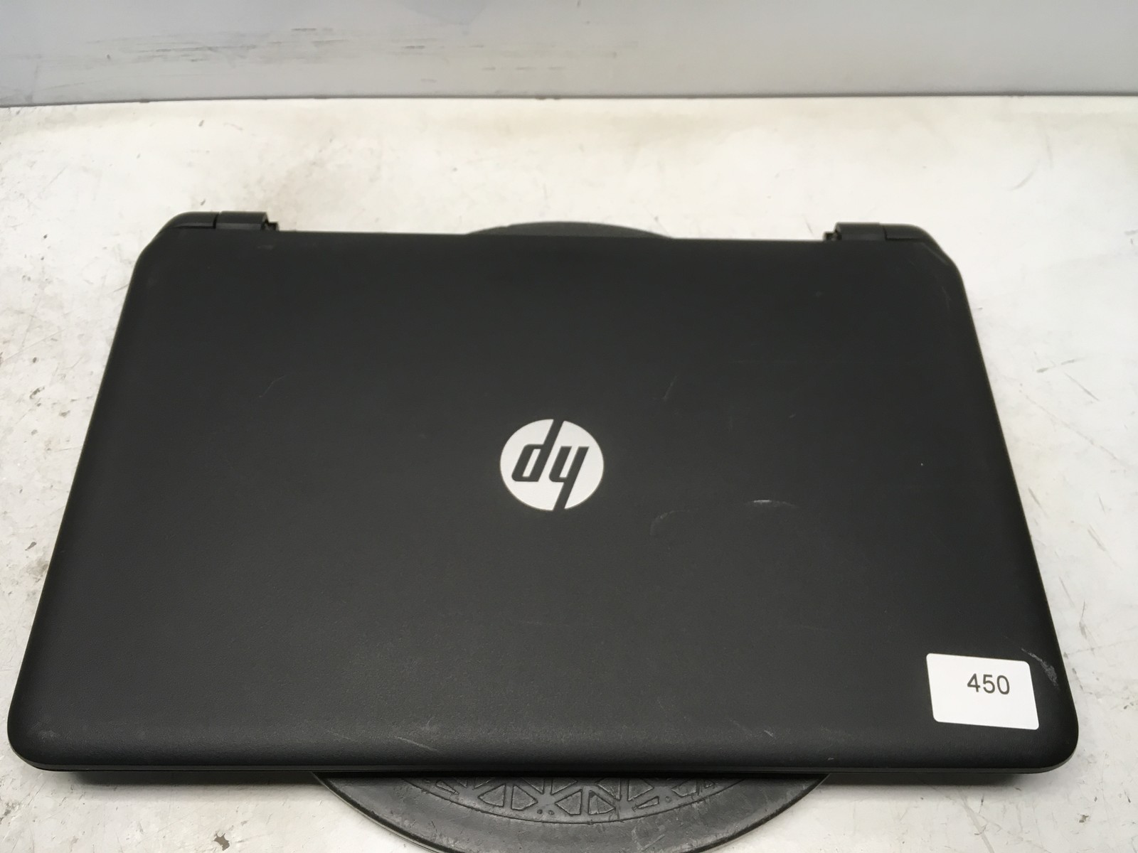 HP 15-F305DX AMD A6-Series A6-5200 2.0 GHz No RAM NO HDD No Batt